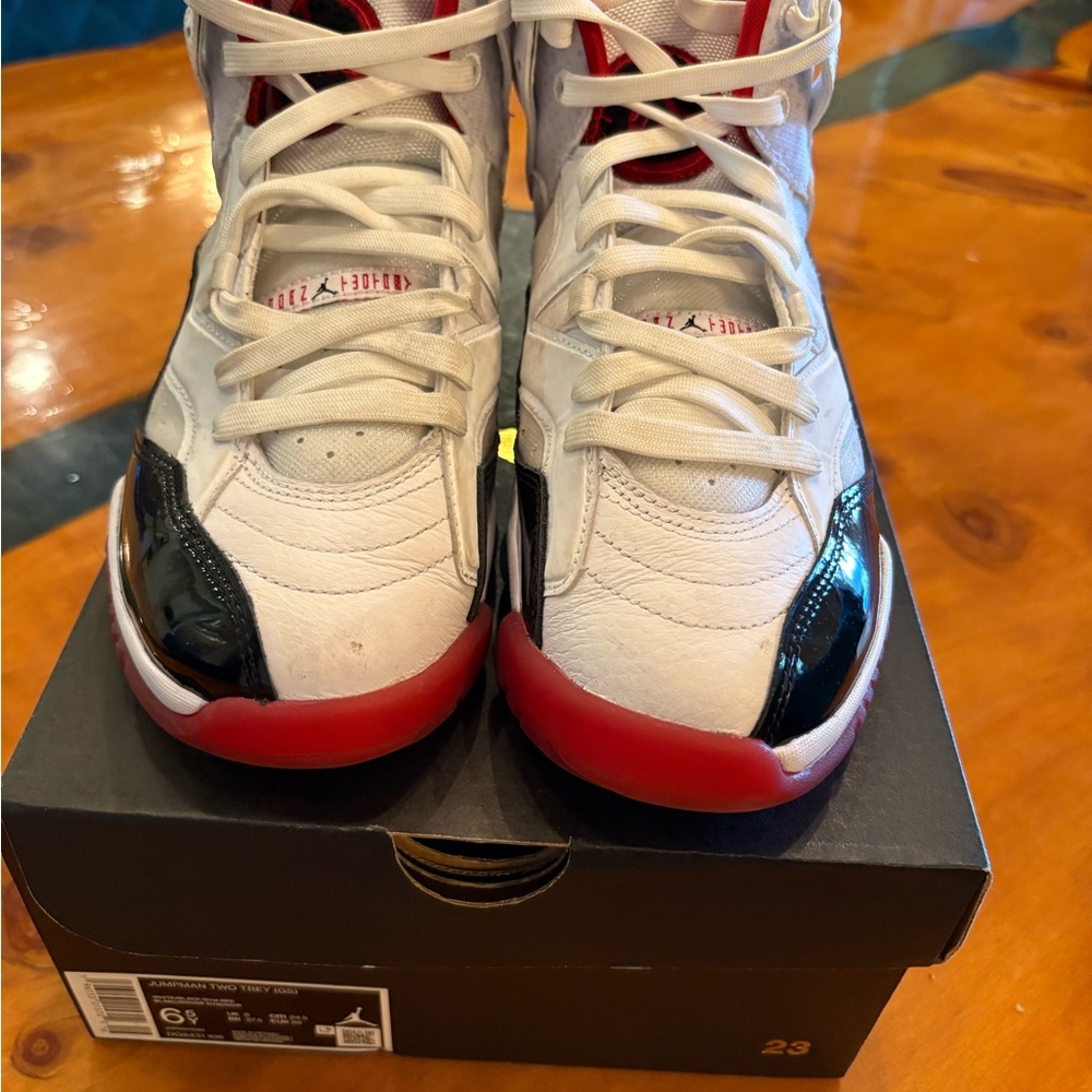 Nike Jordan Two Trey